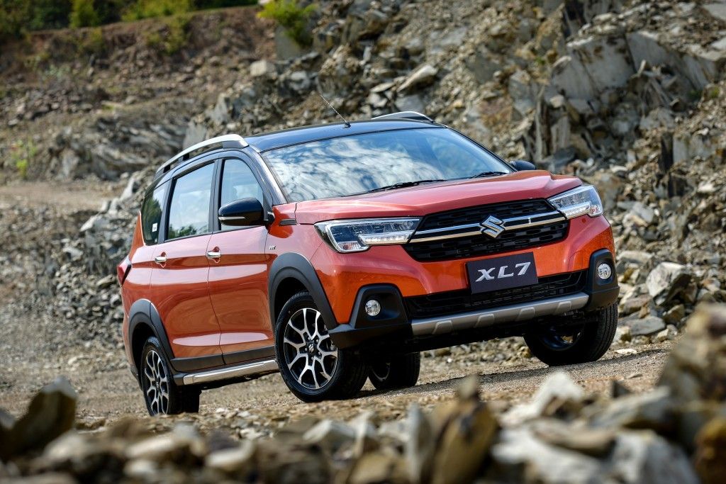 Lắp đặt cảnh báo điểm mù Suzuki XL7 BSM 4S
