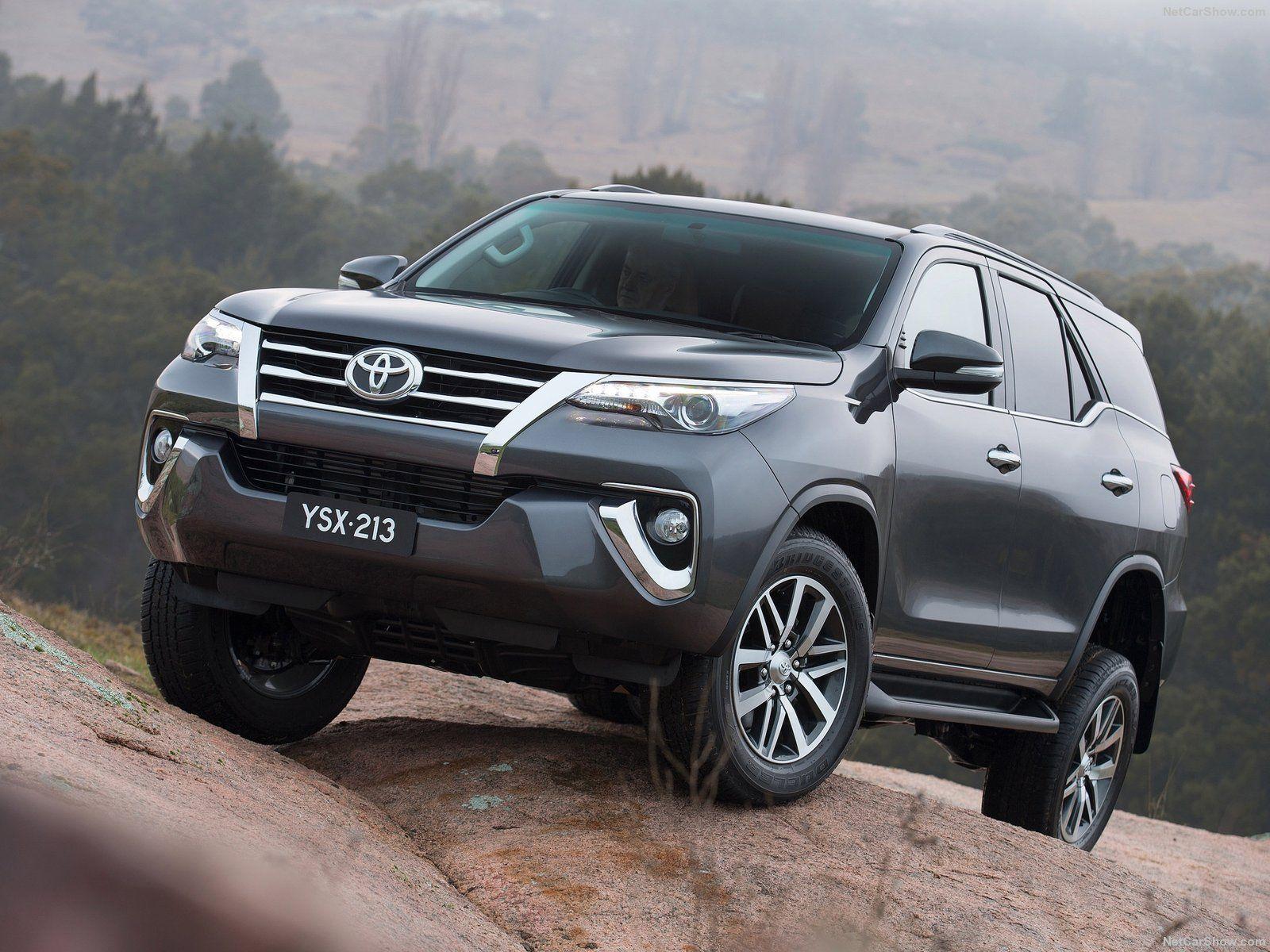 Nâng Cấp Rada Cảnh Báo Điểm Mù Toyota Fortuner Lắp Đặt Theo Xe Chính Hãng | BSM 4S